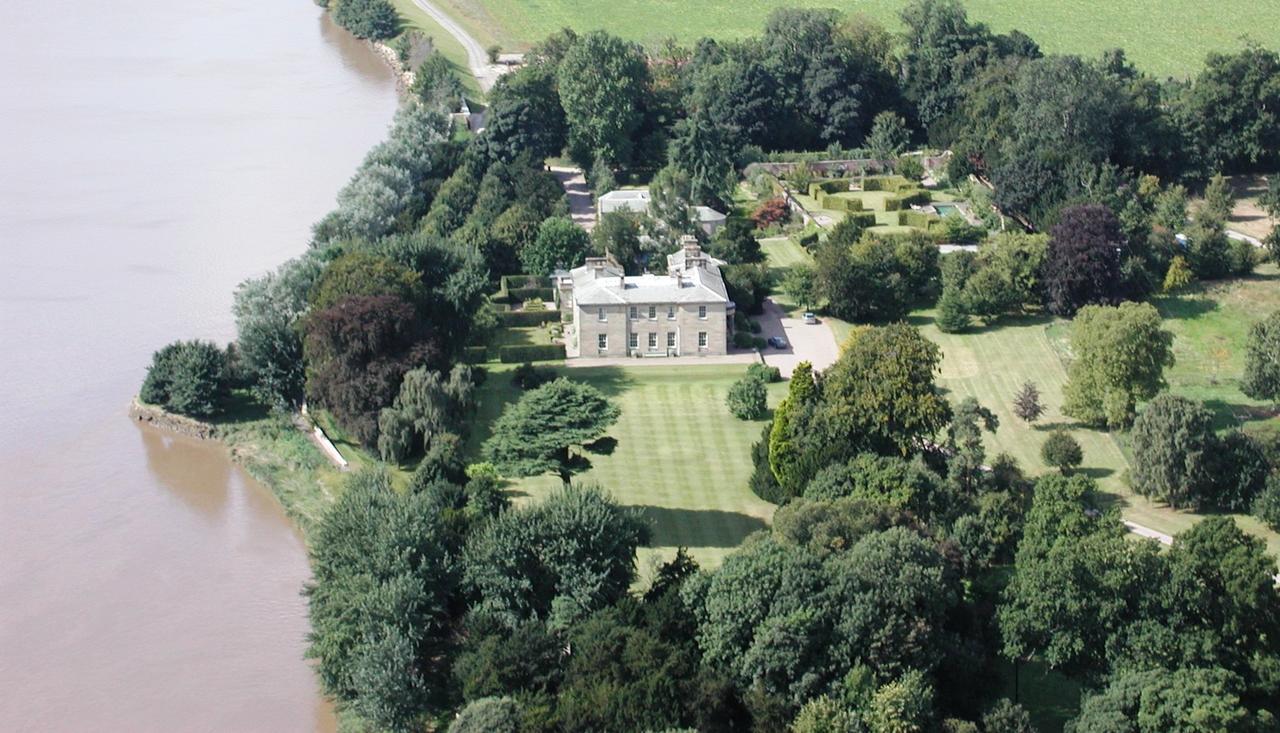Saltmarshe Hall Экстерьер фото